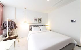 Brown-Dot Hotel Songdo